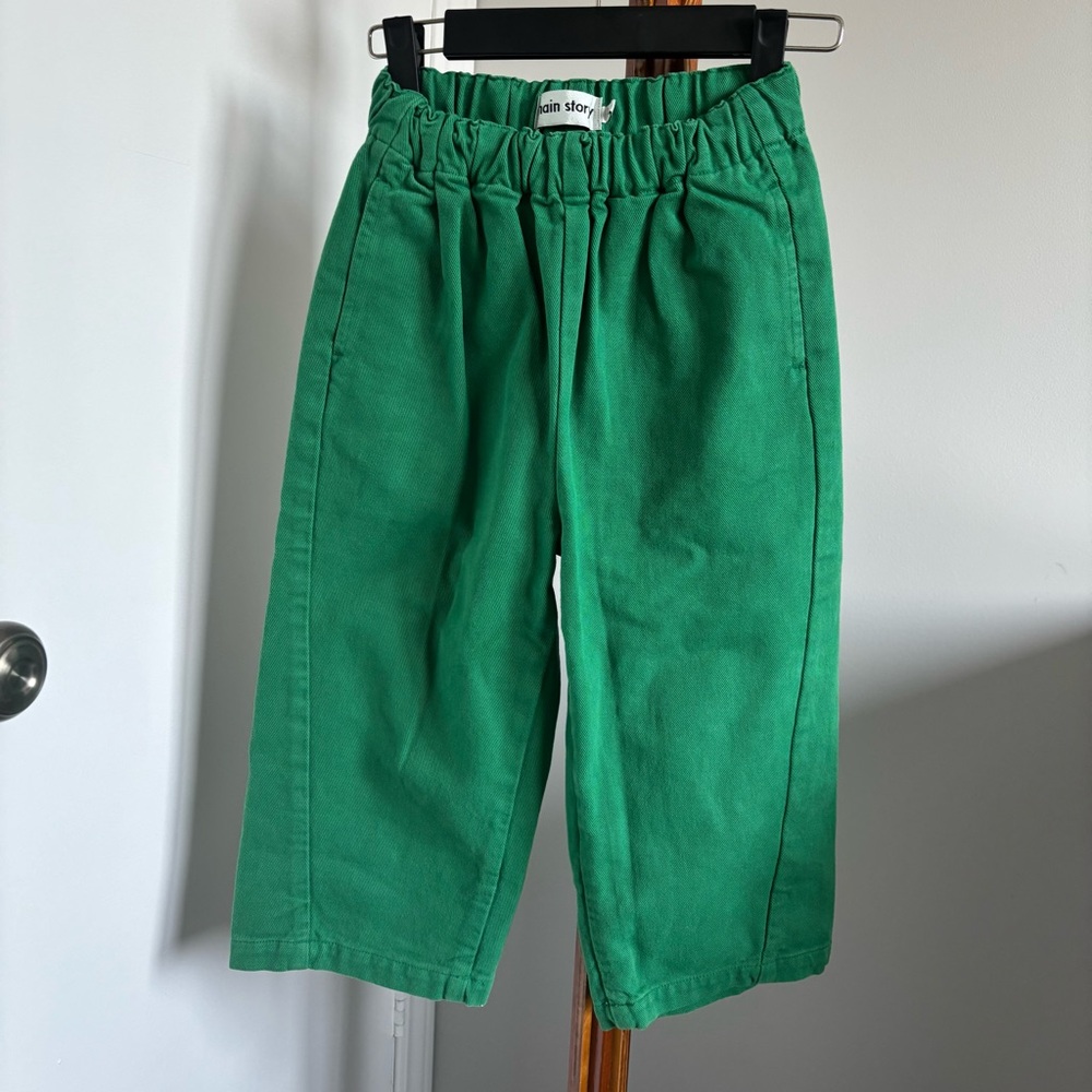 Main Story Size 8 Cropped Pants